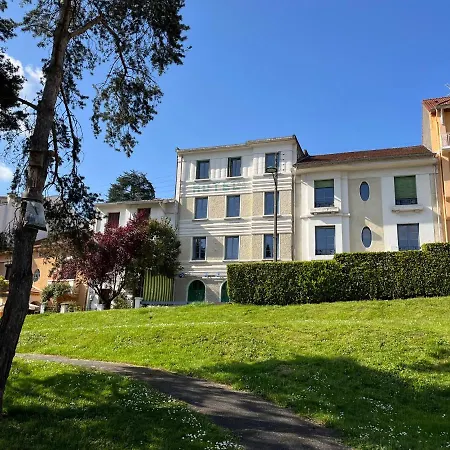 T2 Bis Cosy Proche Gare 아파트 *